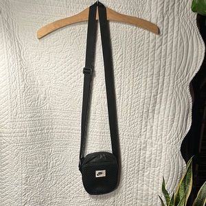 Nike Mesh Pocket Crossbody Mini Bag